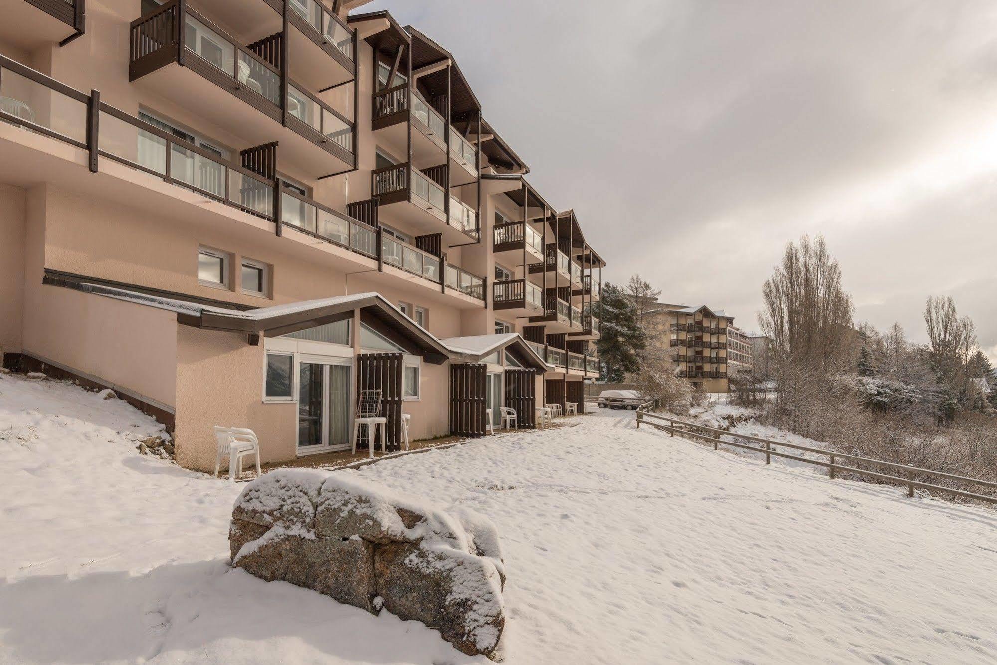 Residence Pierre & Vacances Le Pedrou Font-Romeu-Odeillo-Via Exterior photo